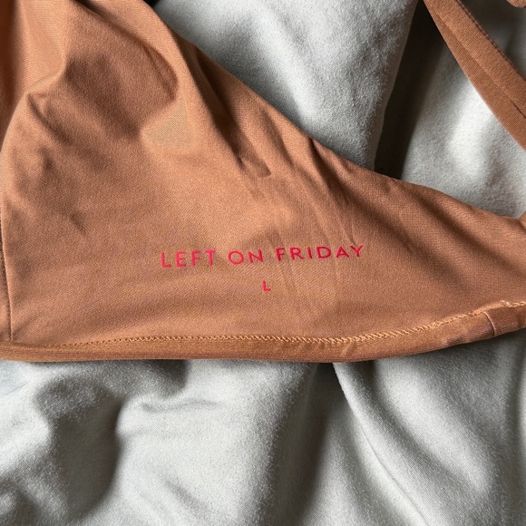 Left On Friday Sweet Victory Top D - Picture 3 of 3